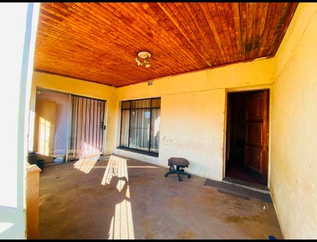 18 BEDROOM HOUSE FOR SALE IN DELVILLE